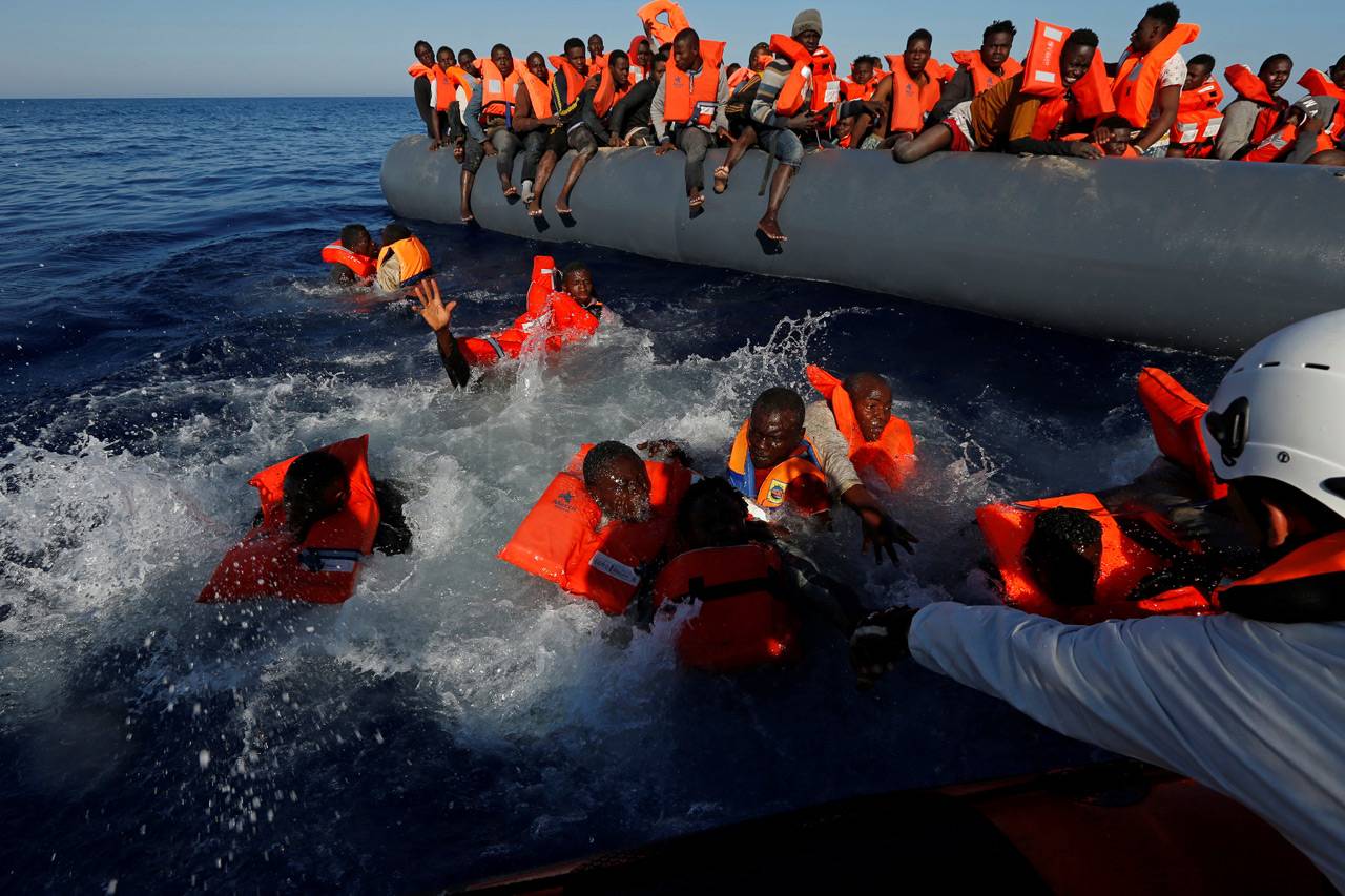 Penyelamatan Migran...