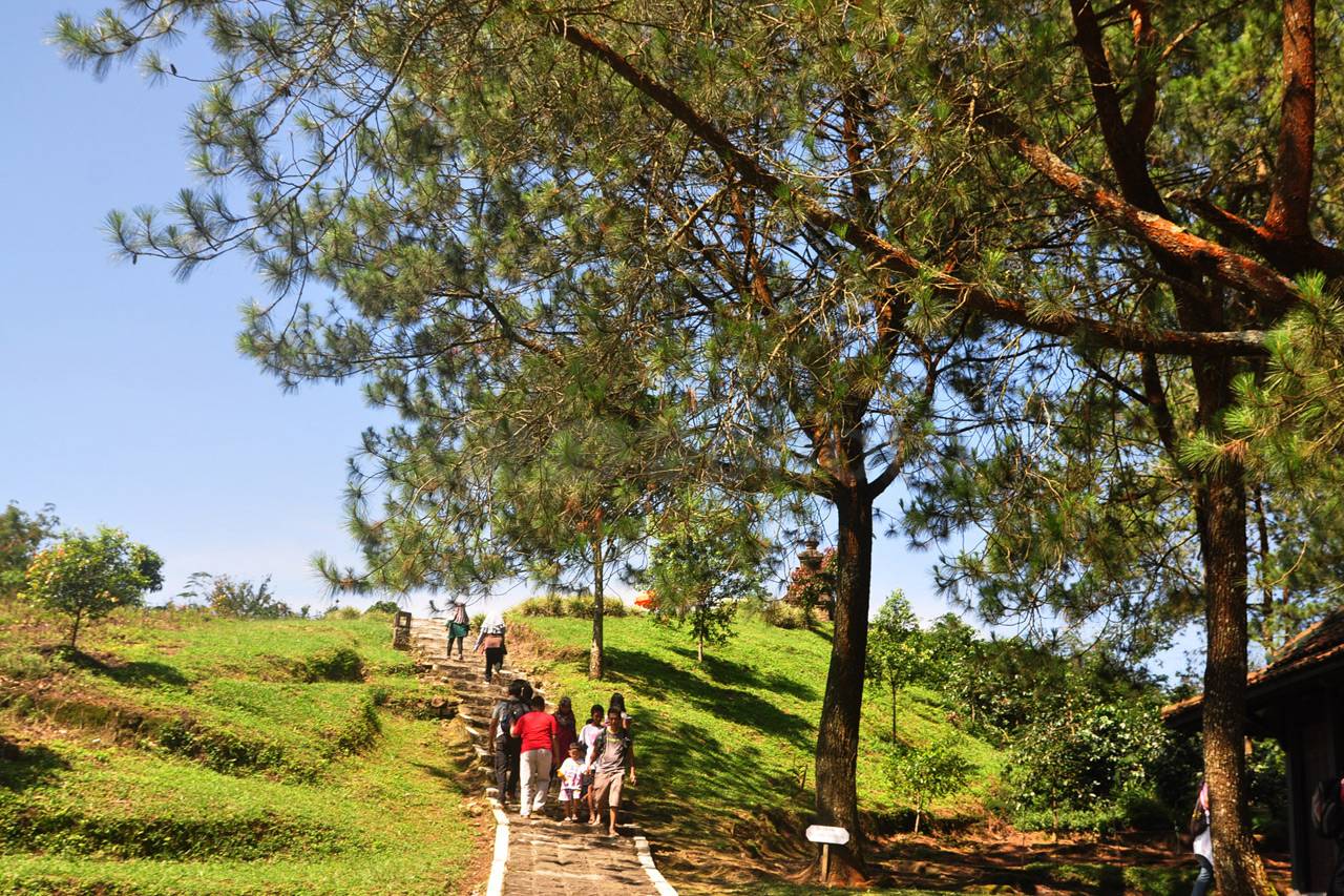 Wisata Akhir Pekan di...