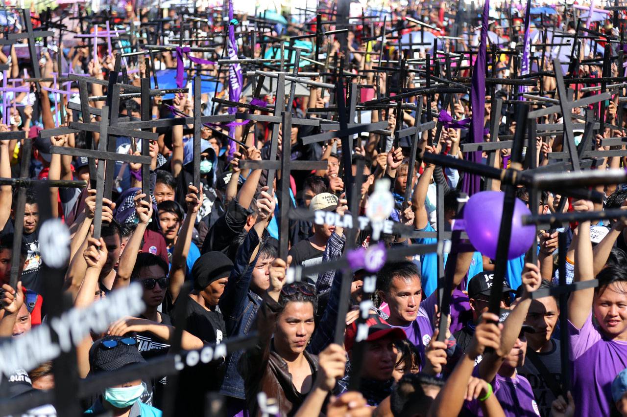 Pawai Salib di Bitung...
