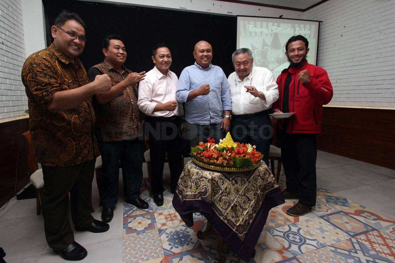 Tumpeng untuk Dahlan...
