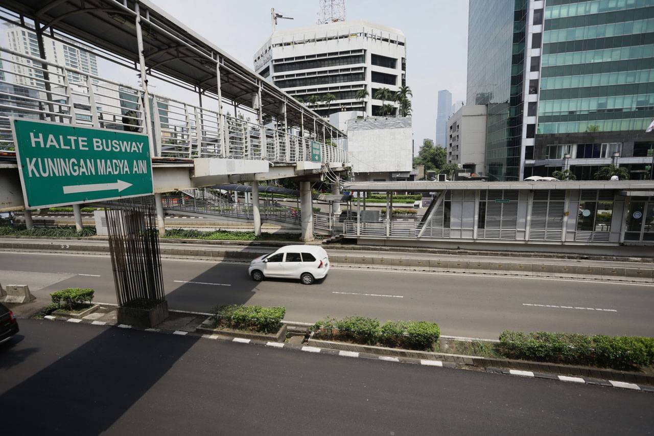 Jalanan Jakarta Lengang...