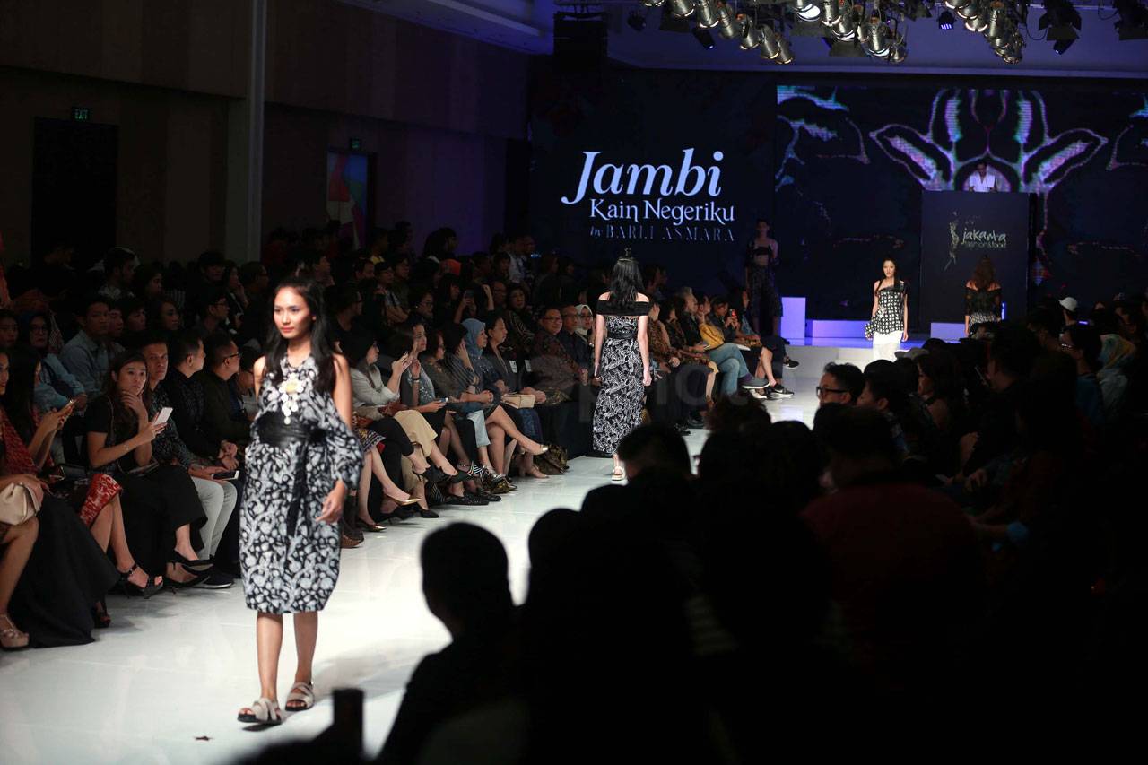 Jakarta Fashion & Food...