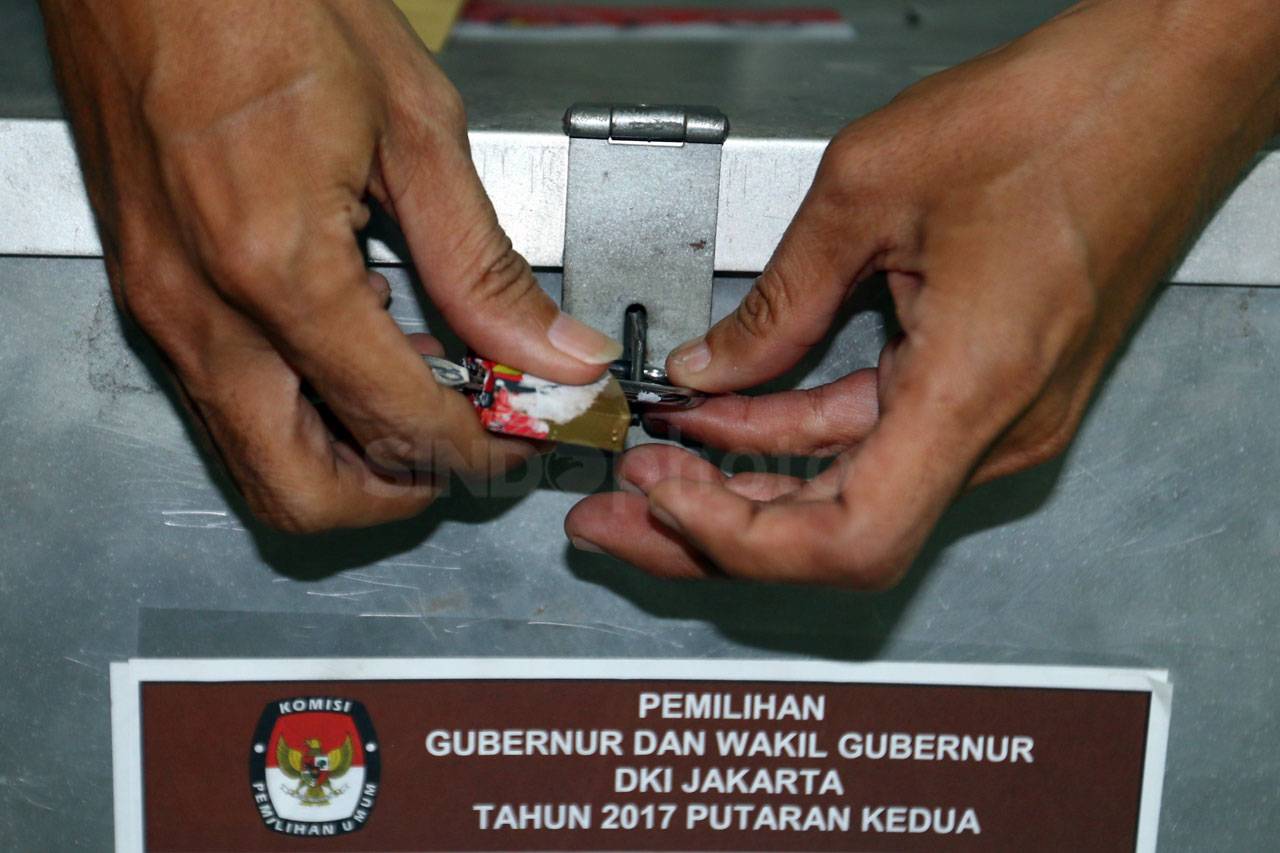 Rekapitulasi Suara Pilkada...