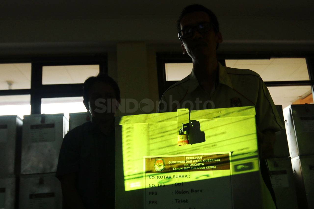 Rekapitulasi Suara Pilkada...