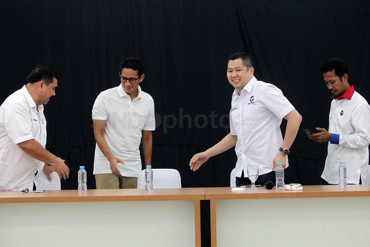 Partai Perindo Gelar...