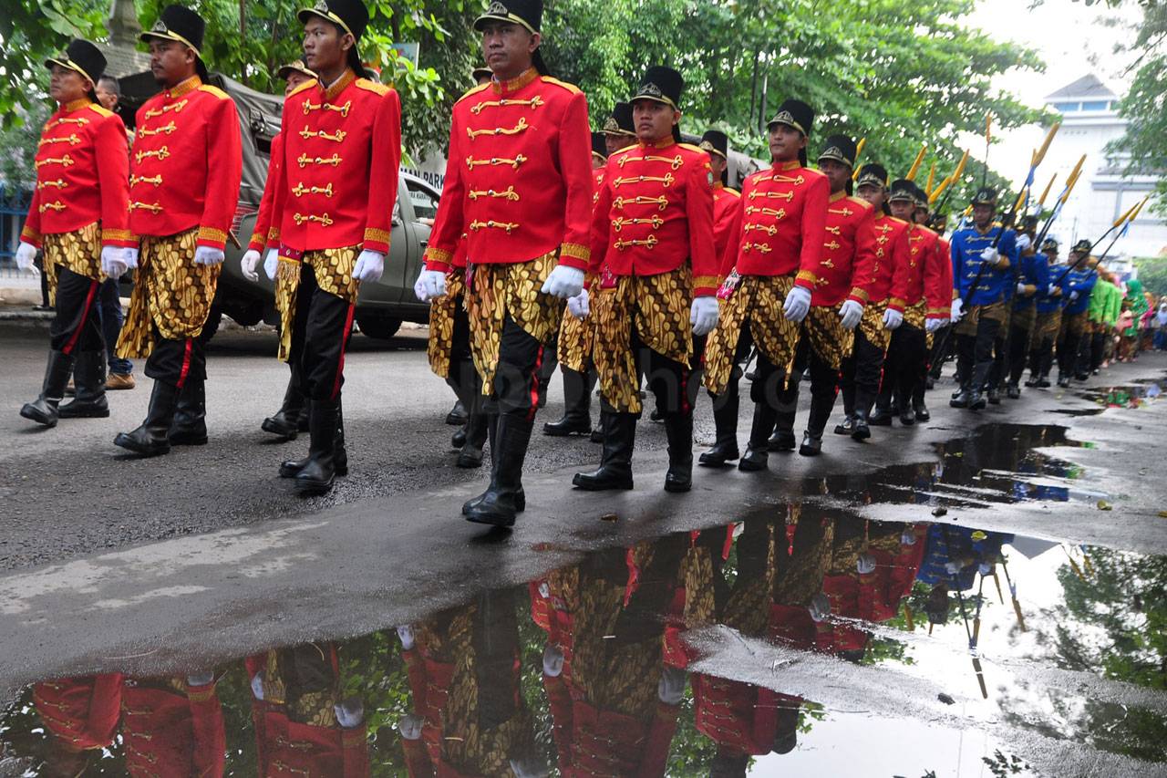 Kirab Boyongan Pedagang...
