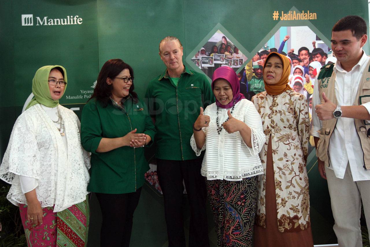 Manulife Beri Edukasi...