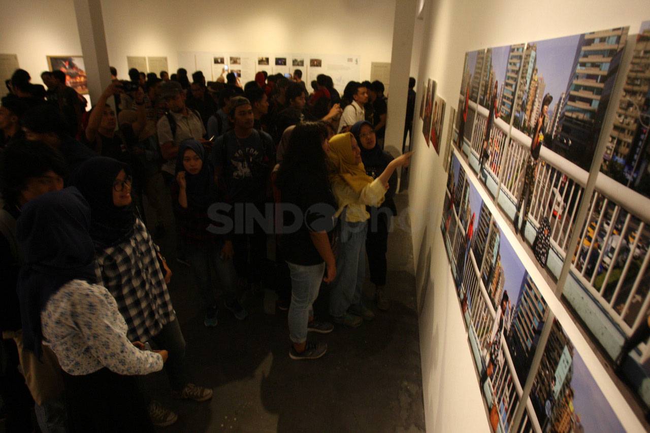 Dua Pewarta Foto KORAN...