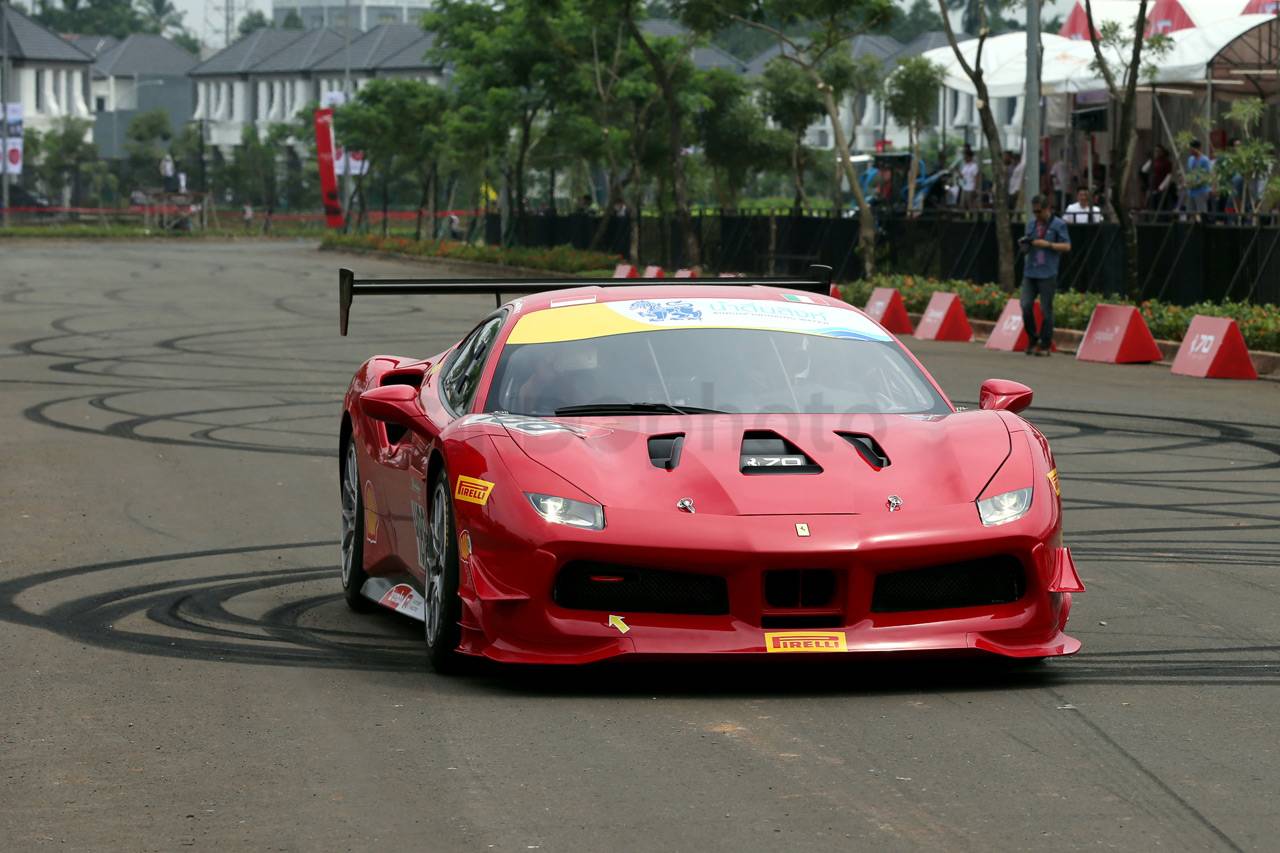 Riuh Ferrari Festival...