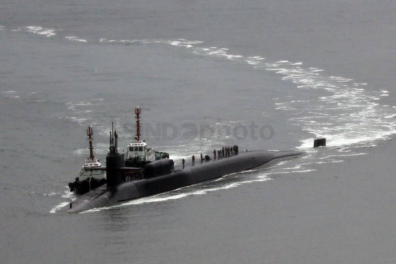 Kapal Selam AS Bertenaga...