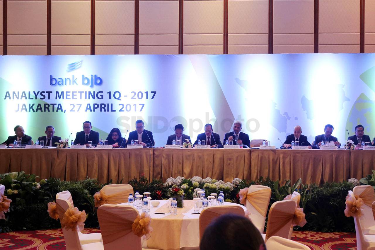 Bank BJB Salurkan Kredit...