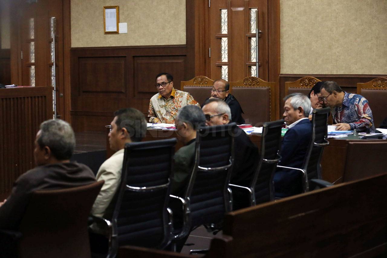 Gubernur Sulut Olly...