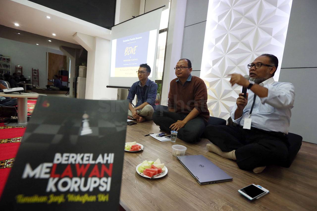 Bedah Buku Berkelahi...