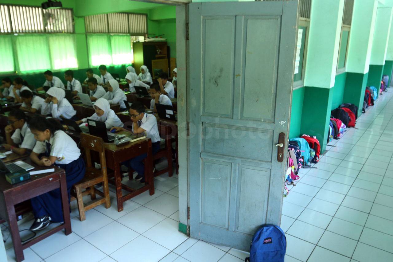 SMPN 227 Jakarta Laksanakan...