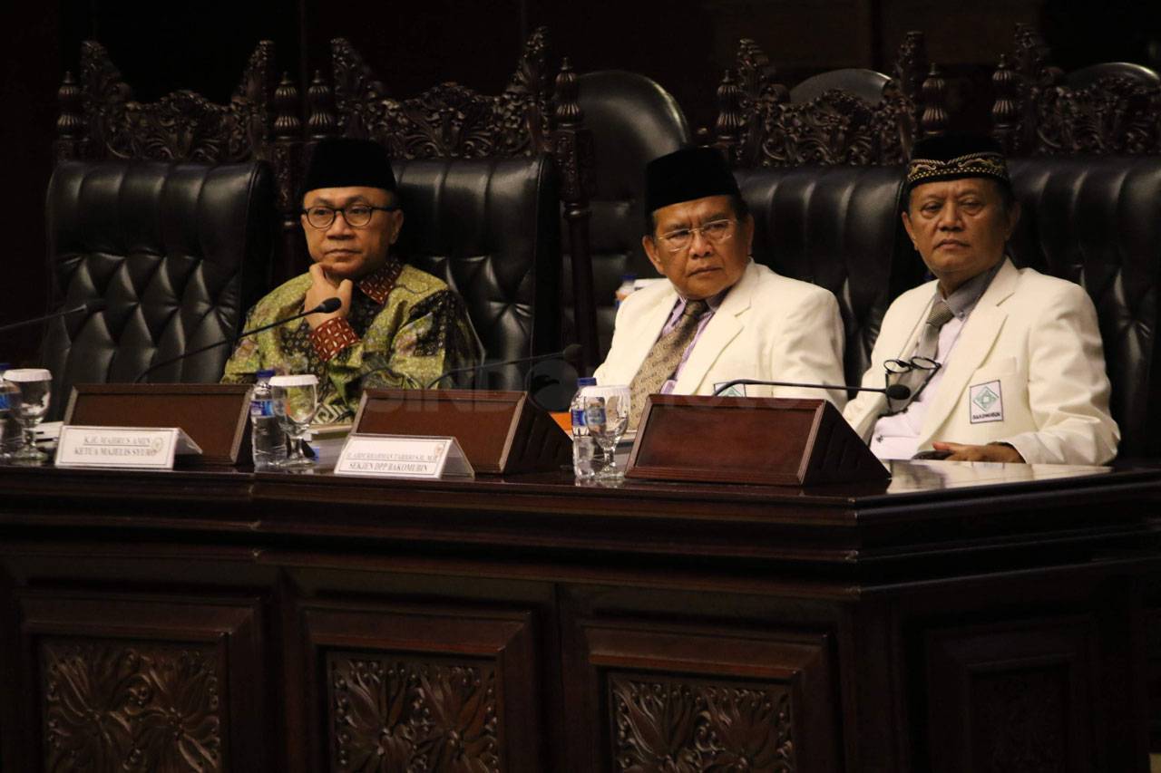 Ketua MPR Buka Seminar...