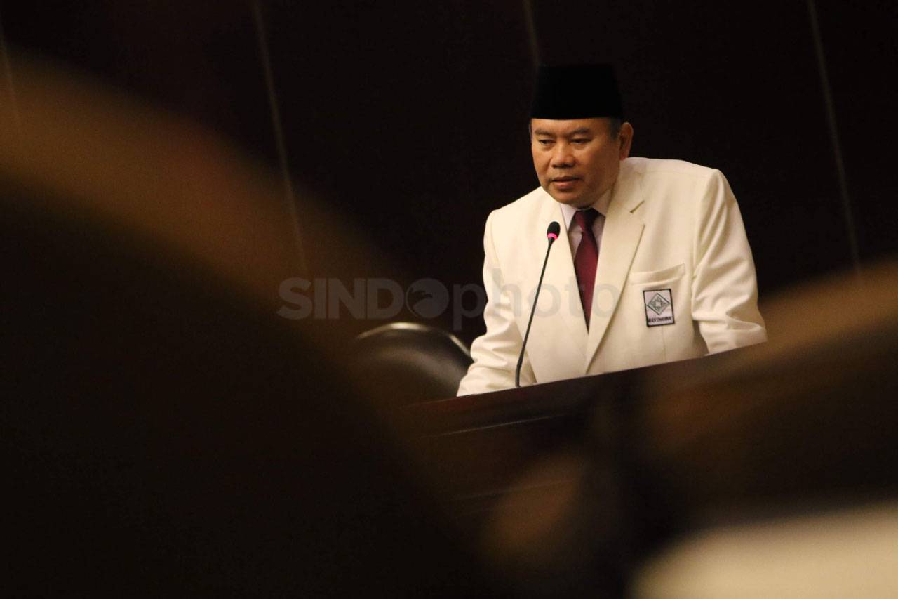 Ketua MPR Buka Seminar...