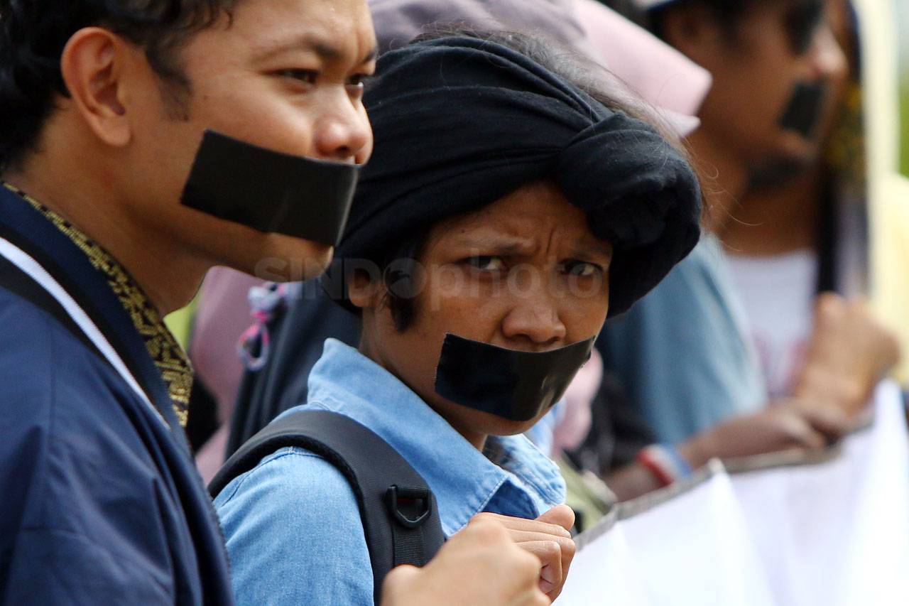 Aksi Demo Warnai Peringatan...