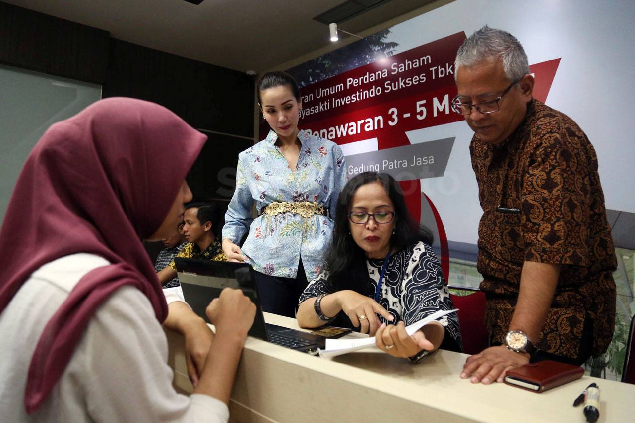 Penawaran Umum Saham...