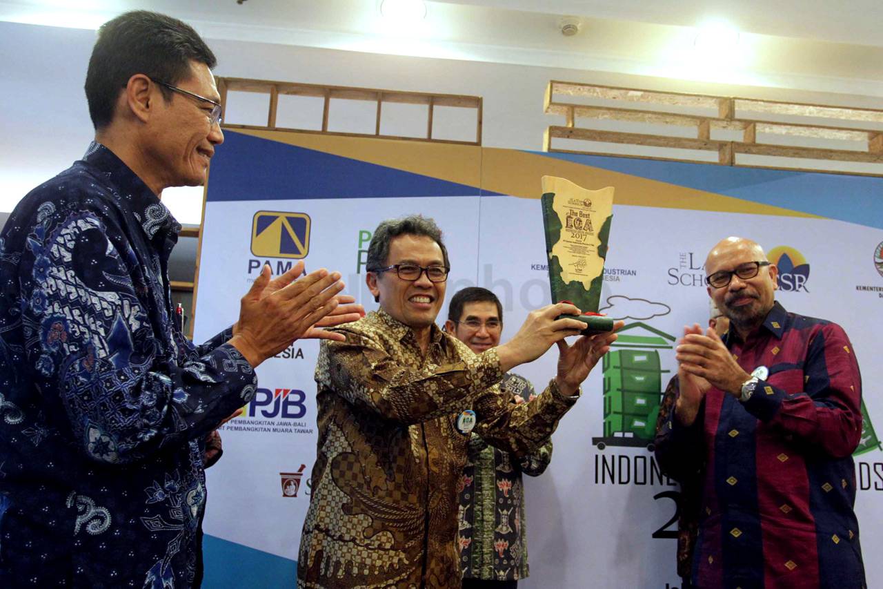 Semen Indonesia Raih...