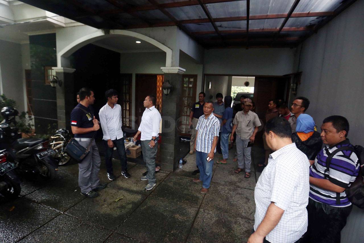Polisi Lakukan Olah...