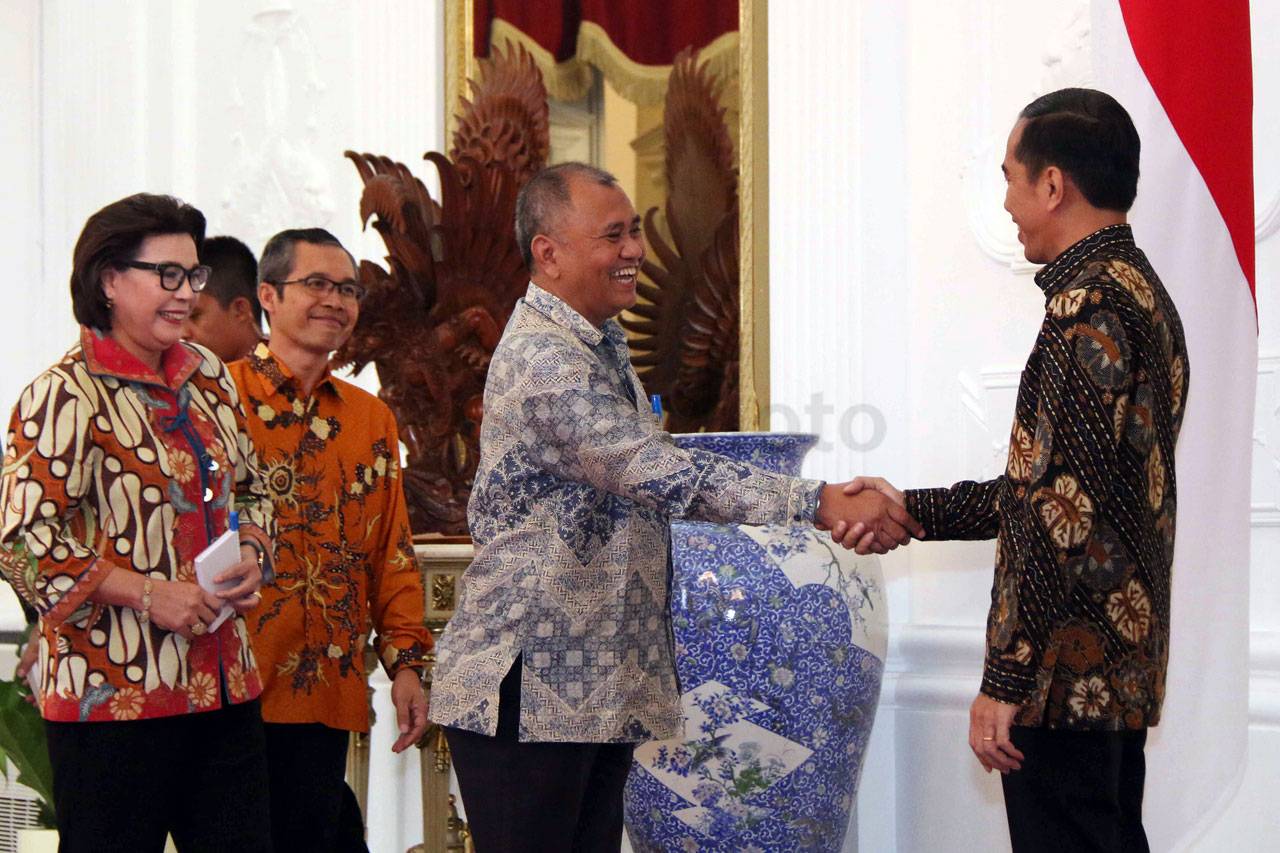 Presiden Jokowi Terima...