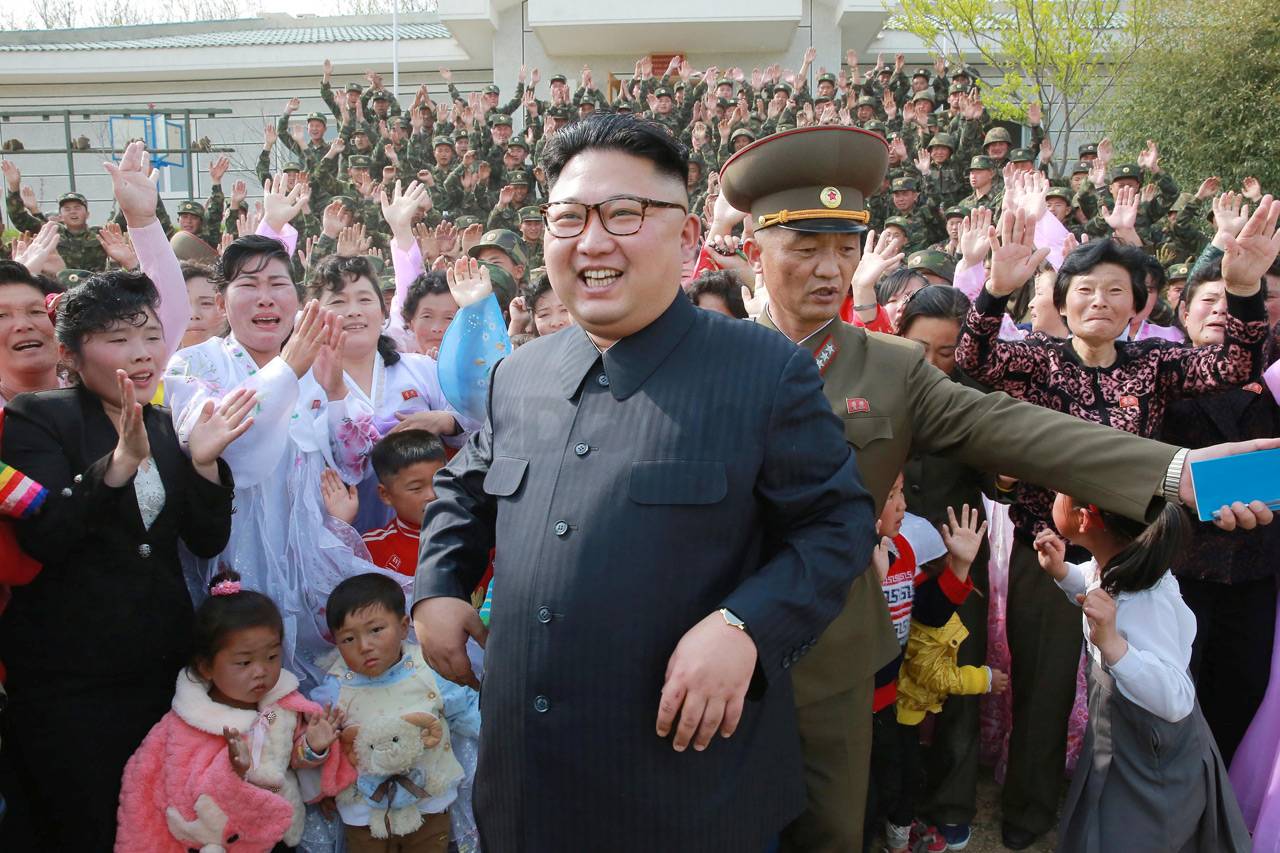 Kim Jong Un Periksa...