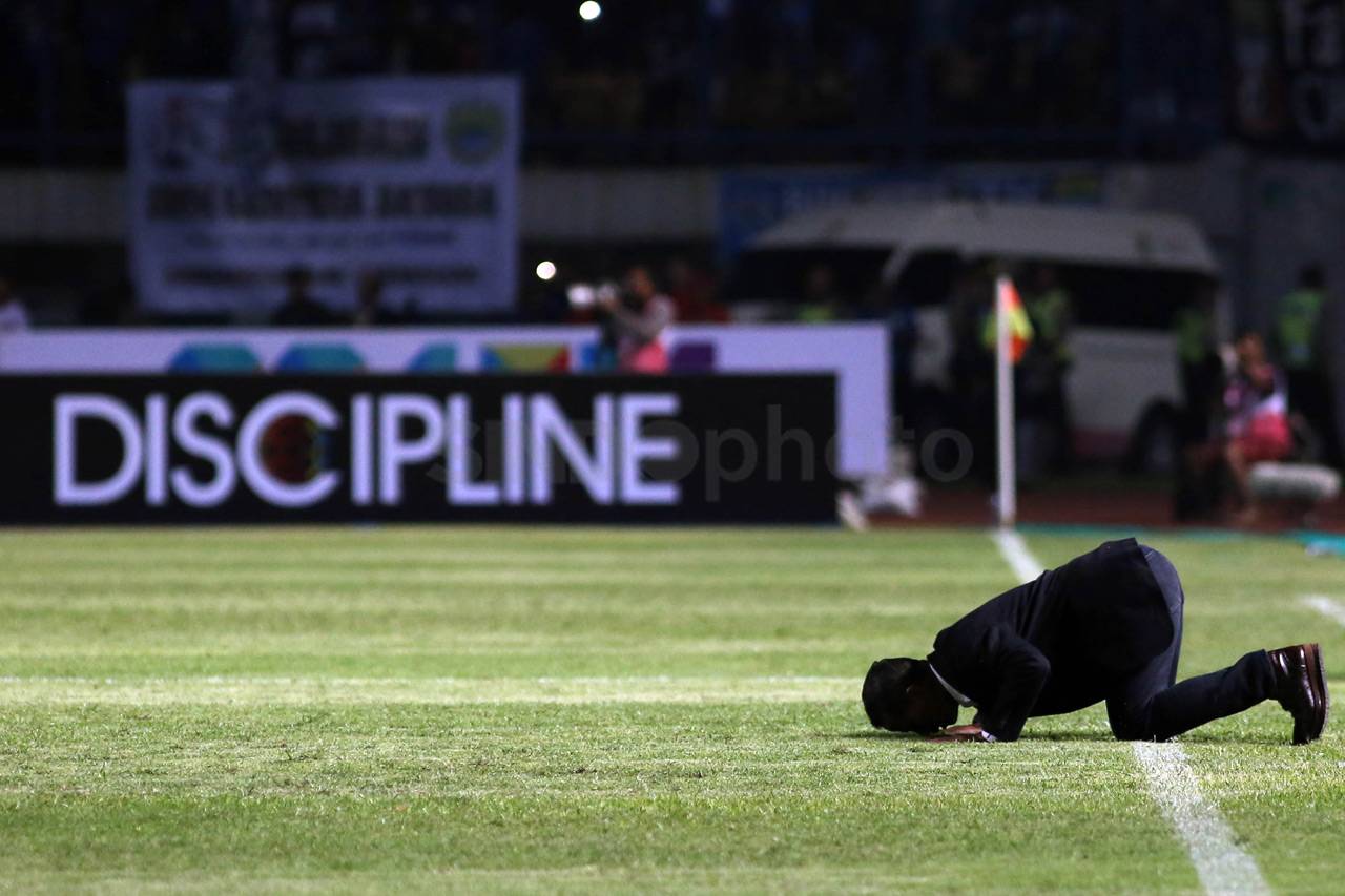 Penalti Essien Menangkan...