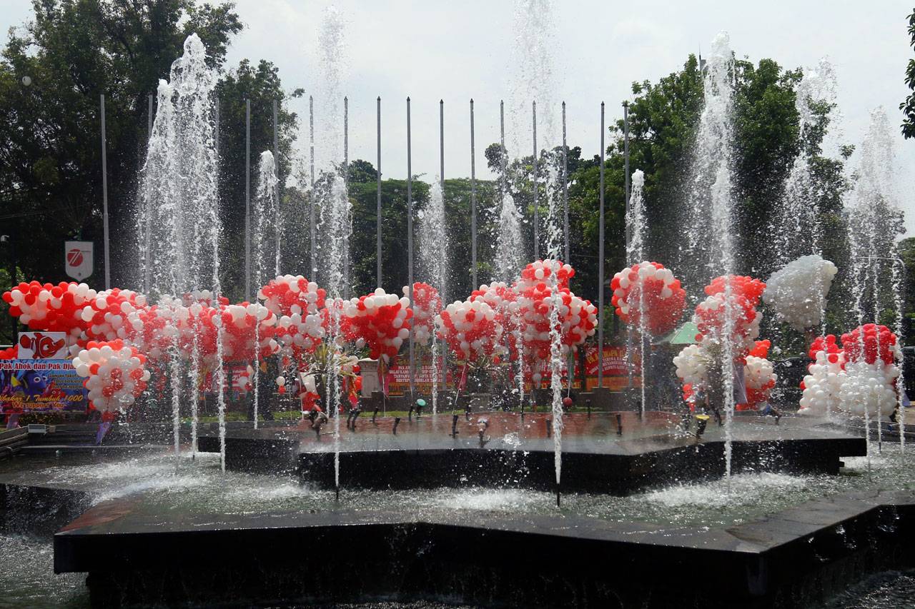 Gedung Balai Kota DKI...