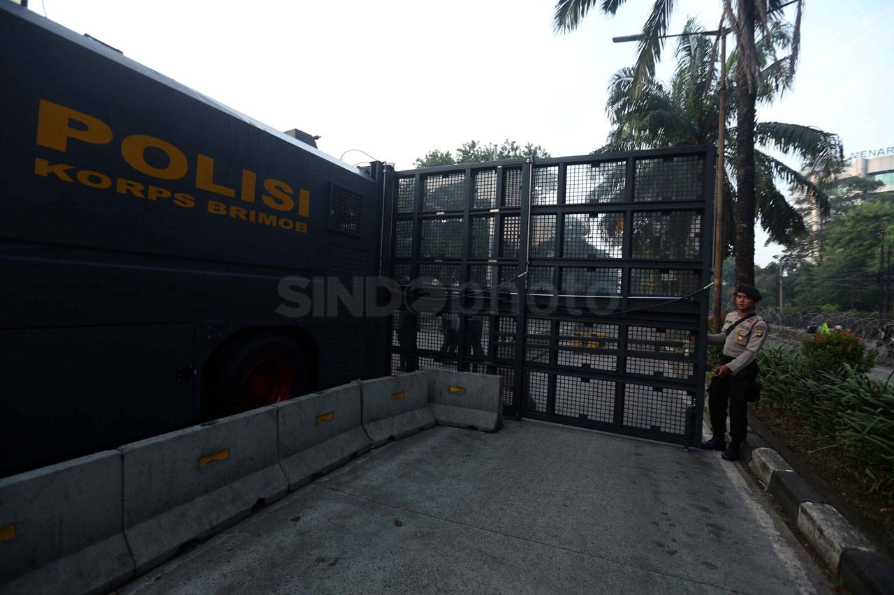 Ribuan Personel Gabungan...