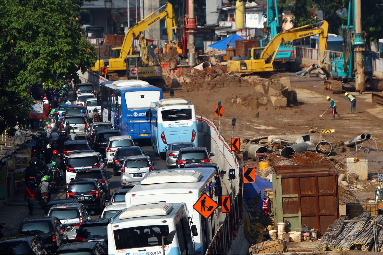 Proyek Underpass Mampang-Kuningan...