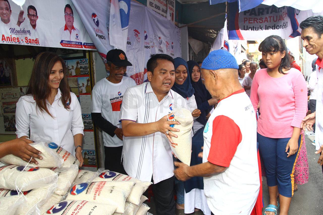 Partai Perindo Gelar...