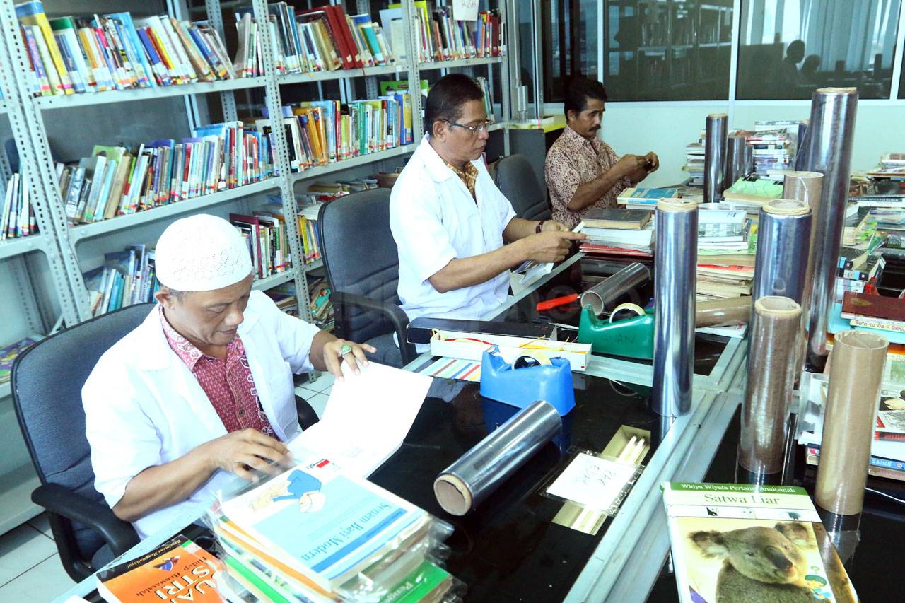 Konservasi Buku di Perpustakaan...