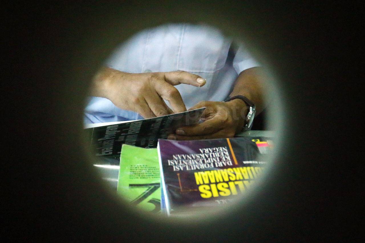 Konservasi Buku di Perpustakaan...