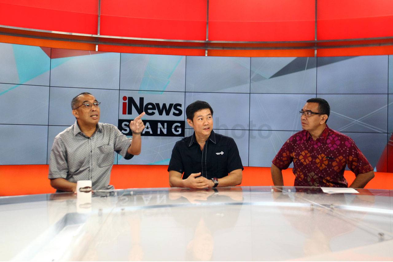 Menteri Komunikasi dan...