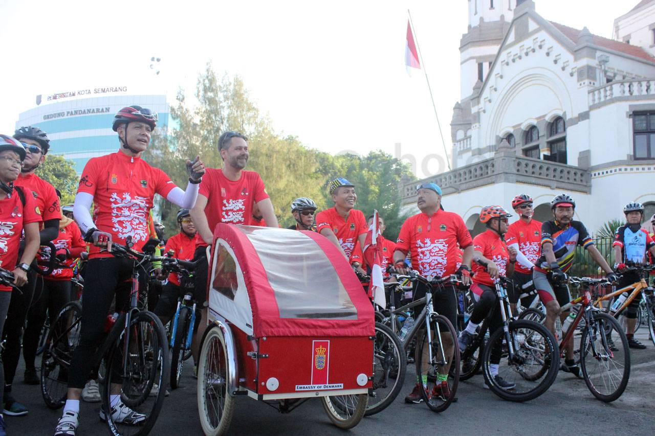 Ganjar Pranowo dan Dubes...