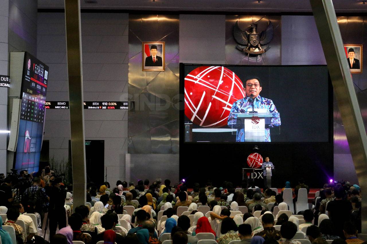 Menko PMK Hadiri Peluncuran...