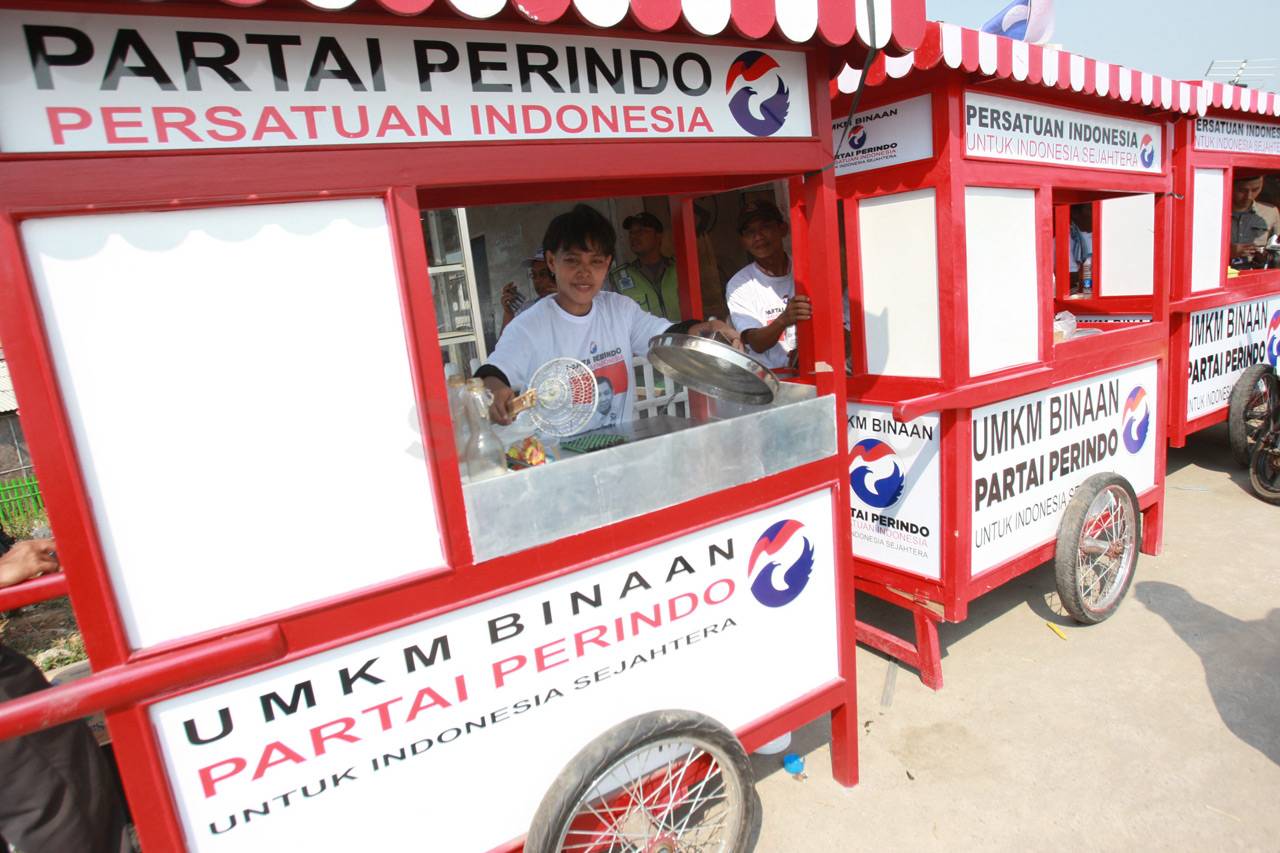 Warga Marunda Penuhi...