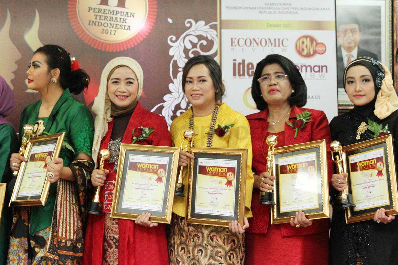 Direktur APP Raih Anugerah...