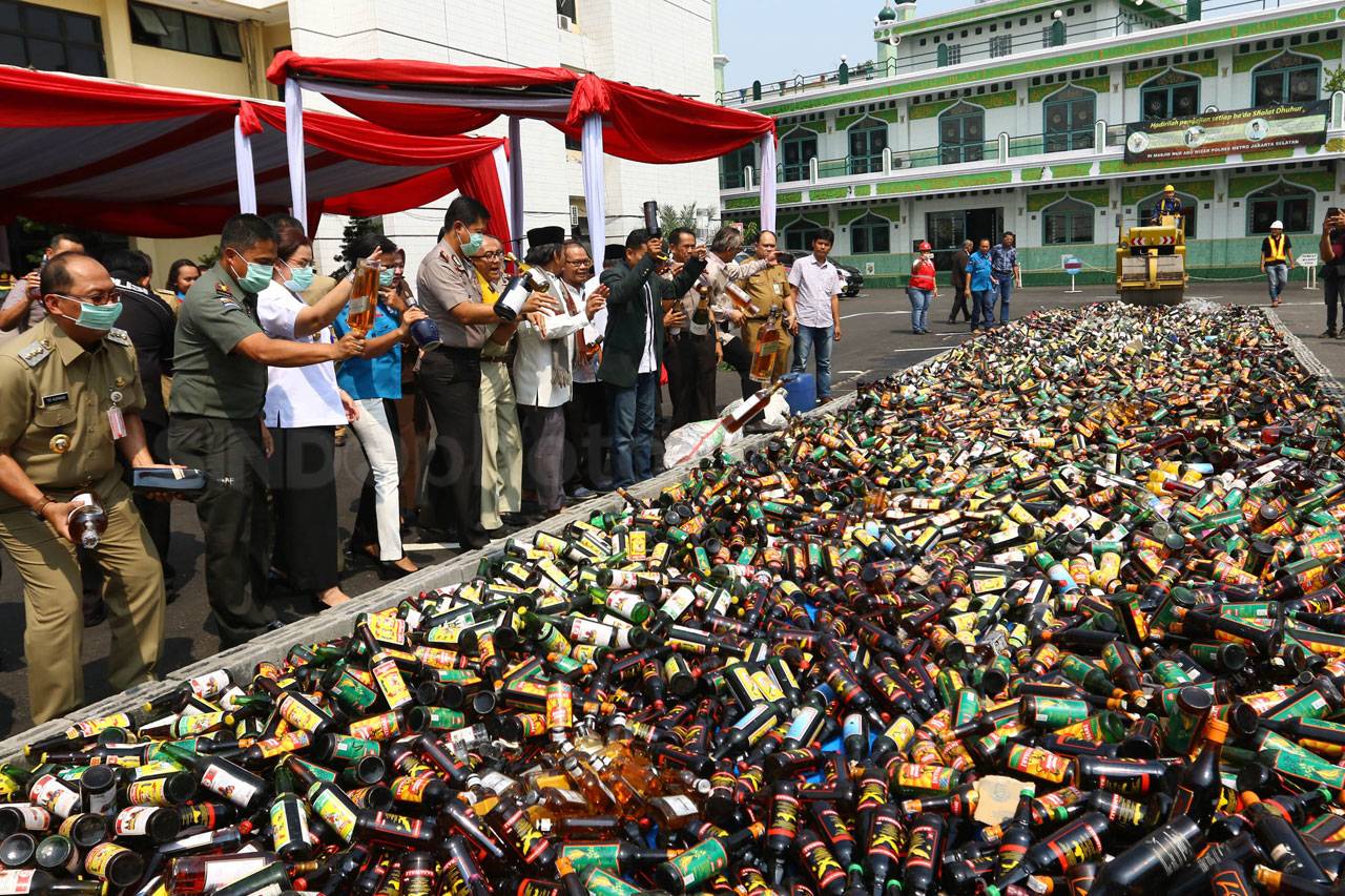 Polrestro Jakarta Selatan...