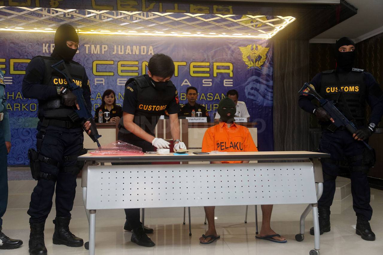 Bea Cukai Juanda Amankan...