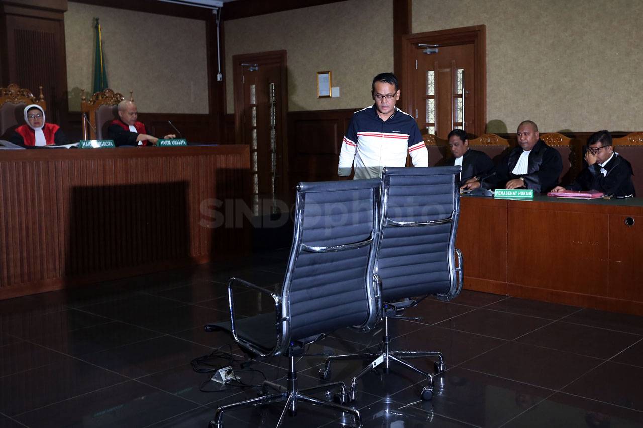 Fahmi Darmawansyah Divonis...