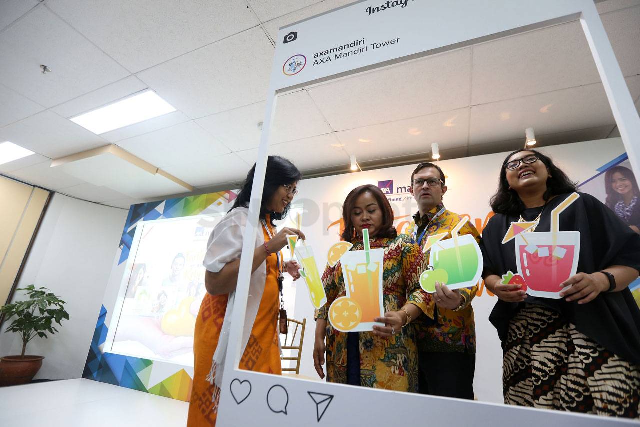 AXA Mandiri Ajak Netizen...