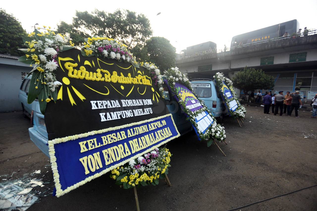 Karangan Bunga Ungkapan...