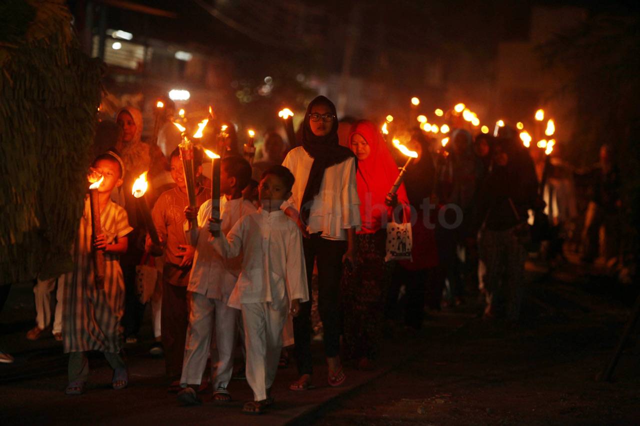 Pawai Obor Sambut Ramadan...