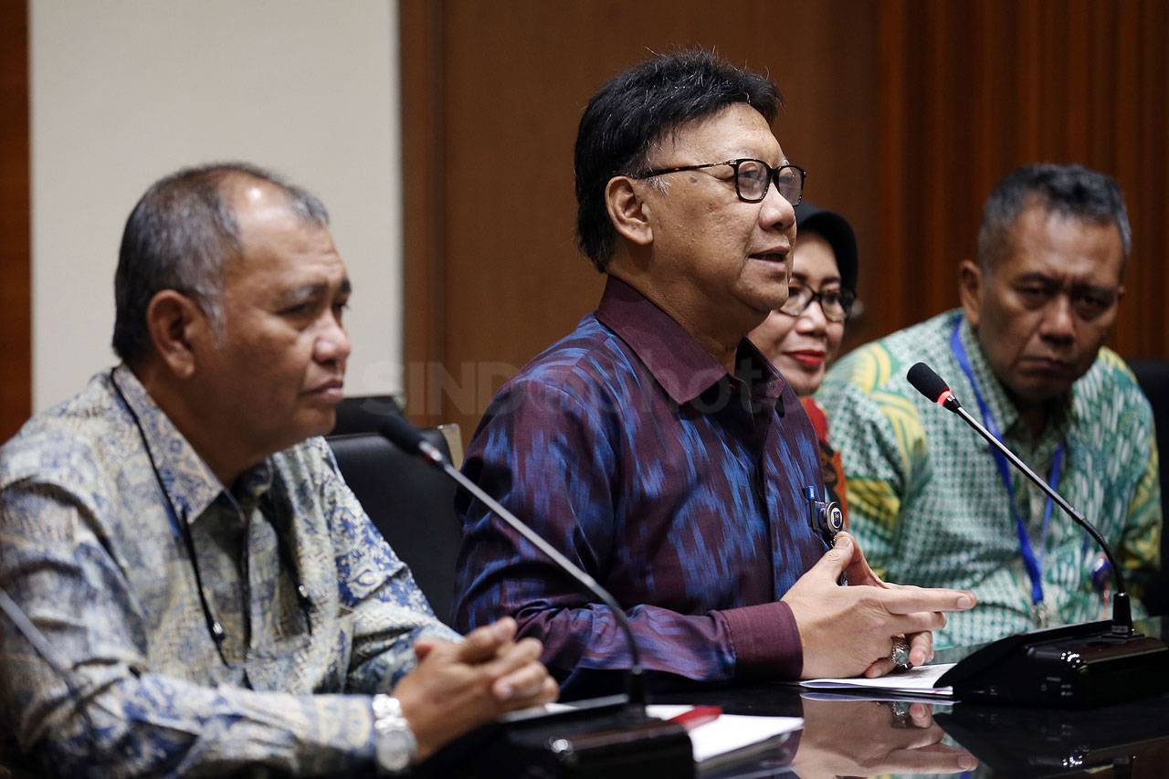 Koordinasi dengan KPK,...