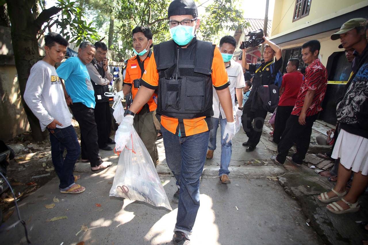Polisi Amankan Tiga...