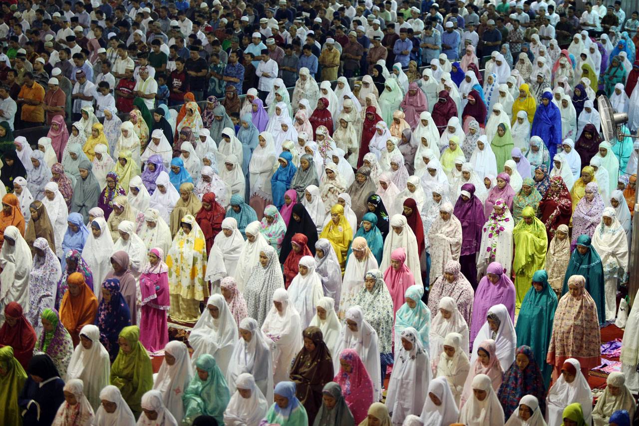 Salat Tarawih Pertama...