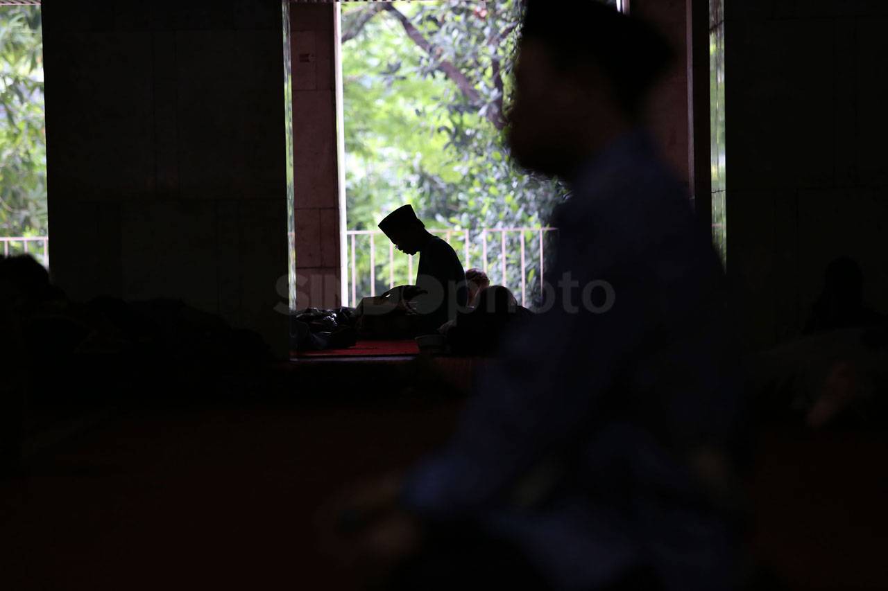 Hari Pertama Puasa,...