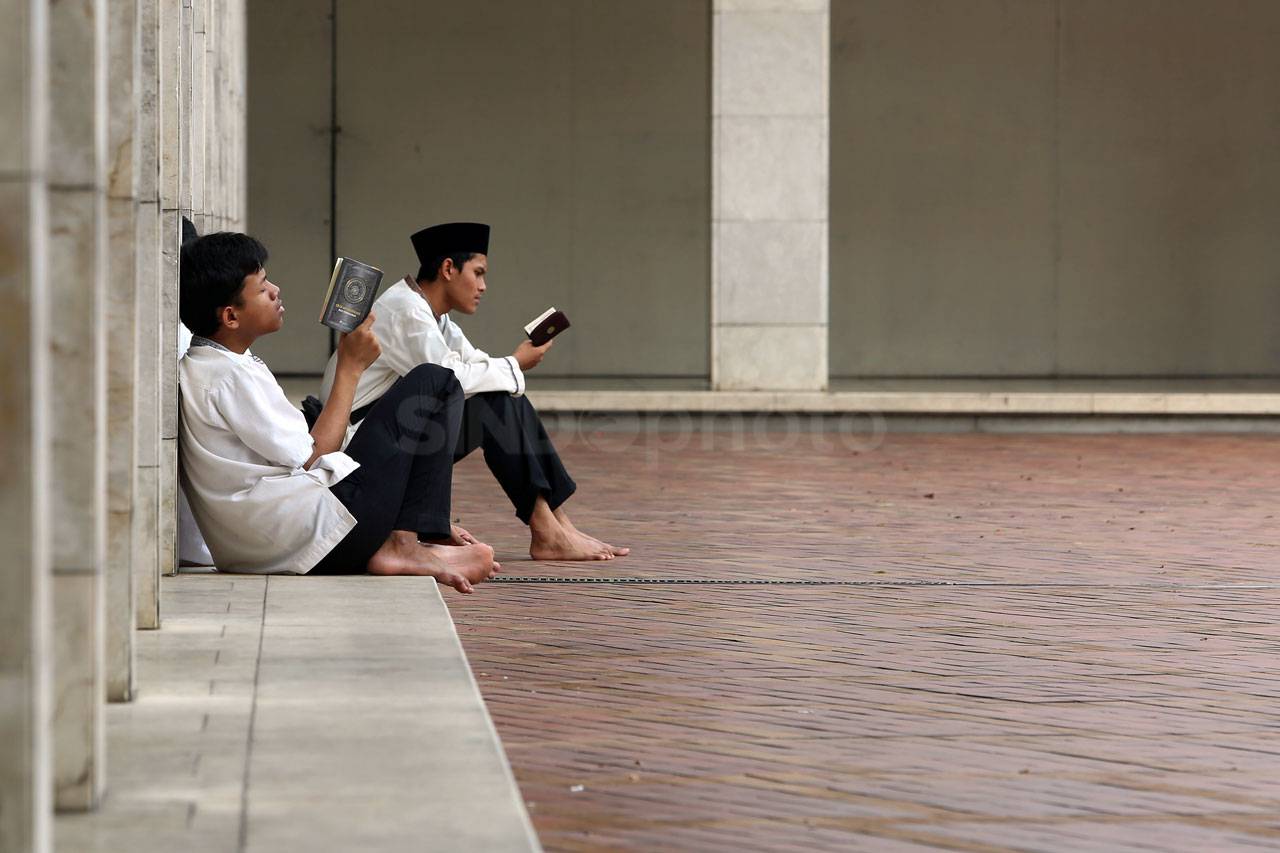 Hari Pertama Puasa,...