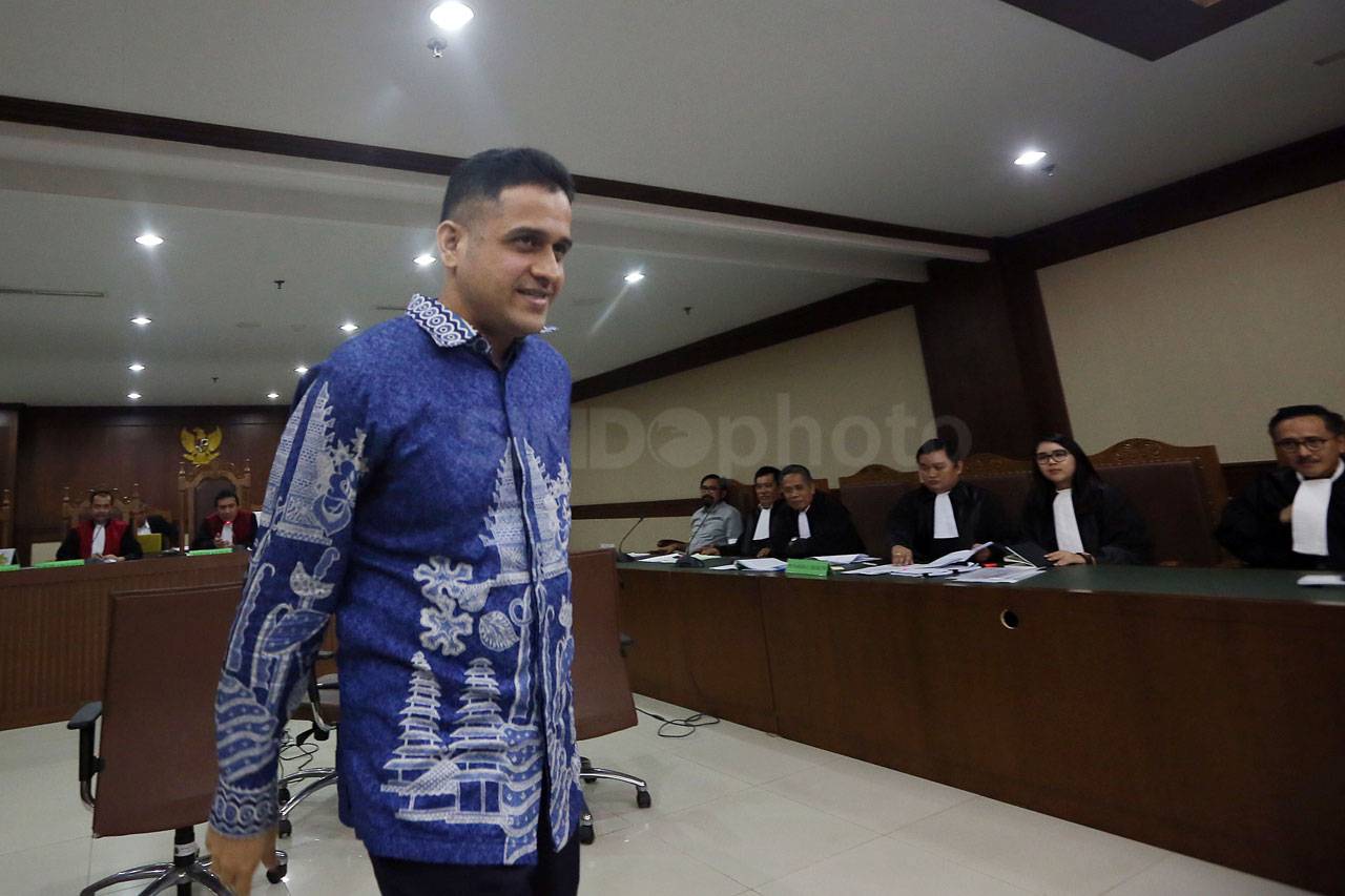 Muhammad Nazaruddin...